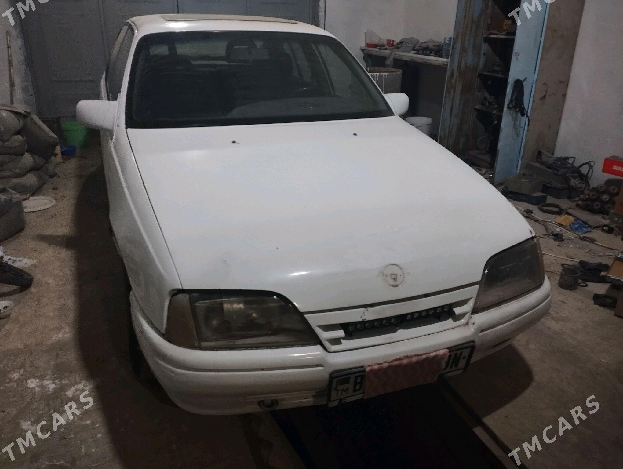 Opel Omega 1989 - 27 000 TMT - Balkanabat - img 8