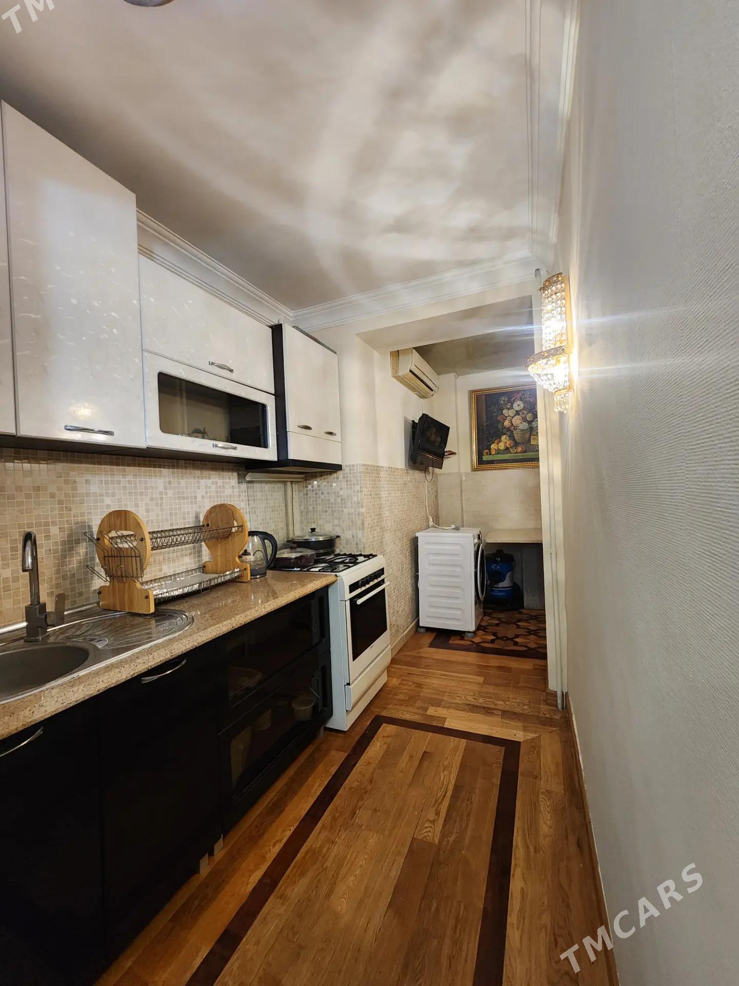 SATLYK 3 KOM JAY 2 ETAJ - 6 мкр - img 2