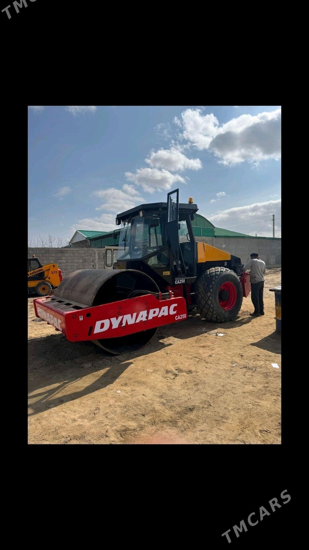 Caterpillar Dozer 2011 - 300 000 TMT - Aşgabat - img 2