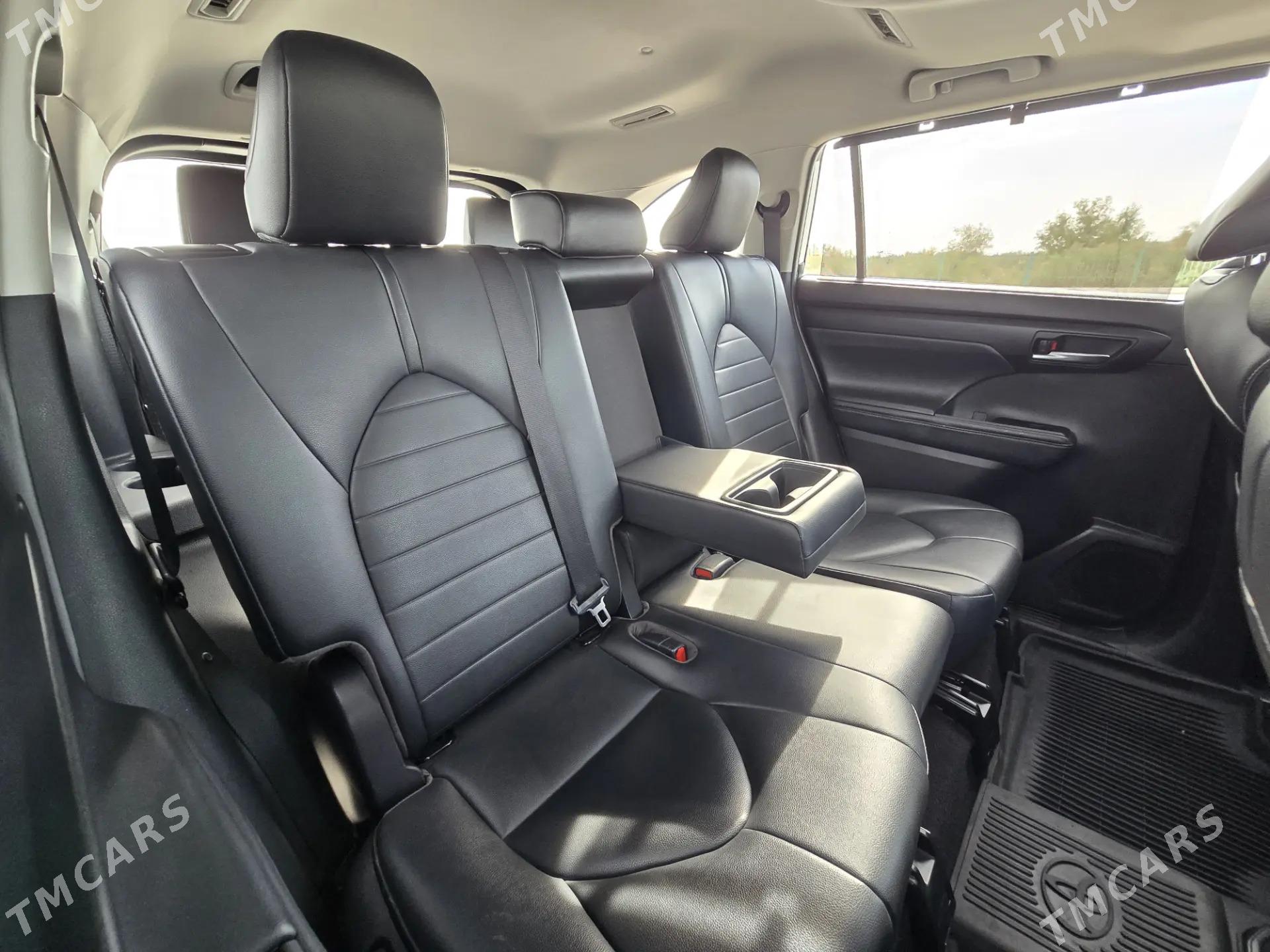 Toyota Highlander 2020 - 610 000 TMT - Дашогуз - img 9