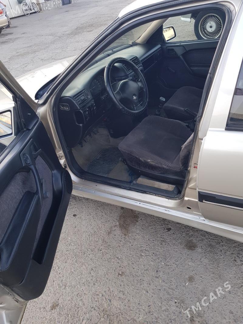 Opel Vectra 1991 - 36 000 TMT - Mary - img 5