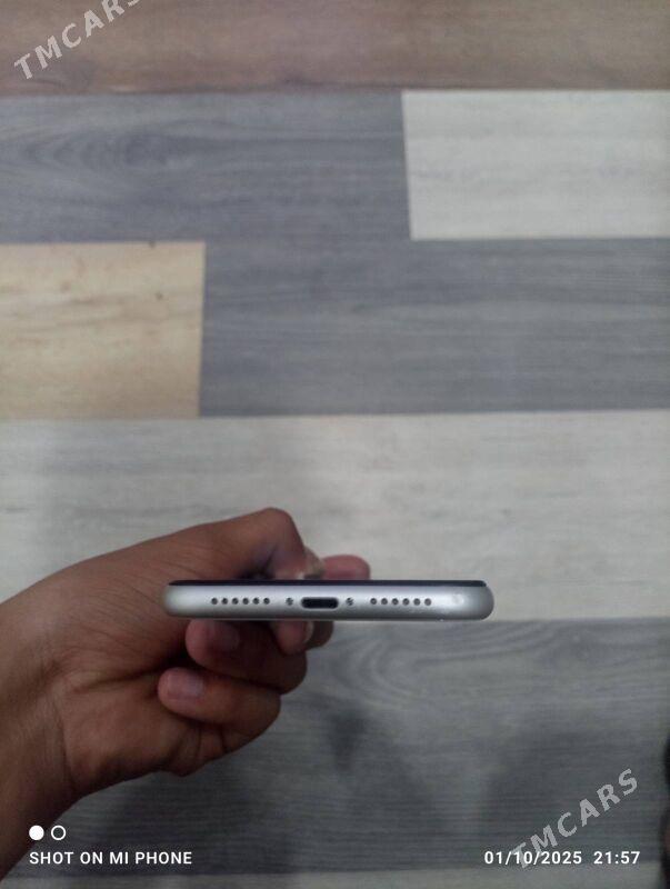 iPhone 11 - Фарап - img 1