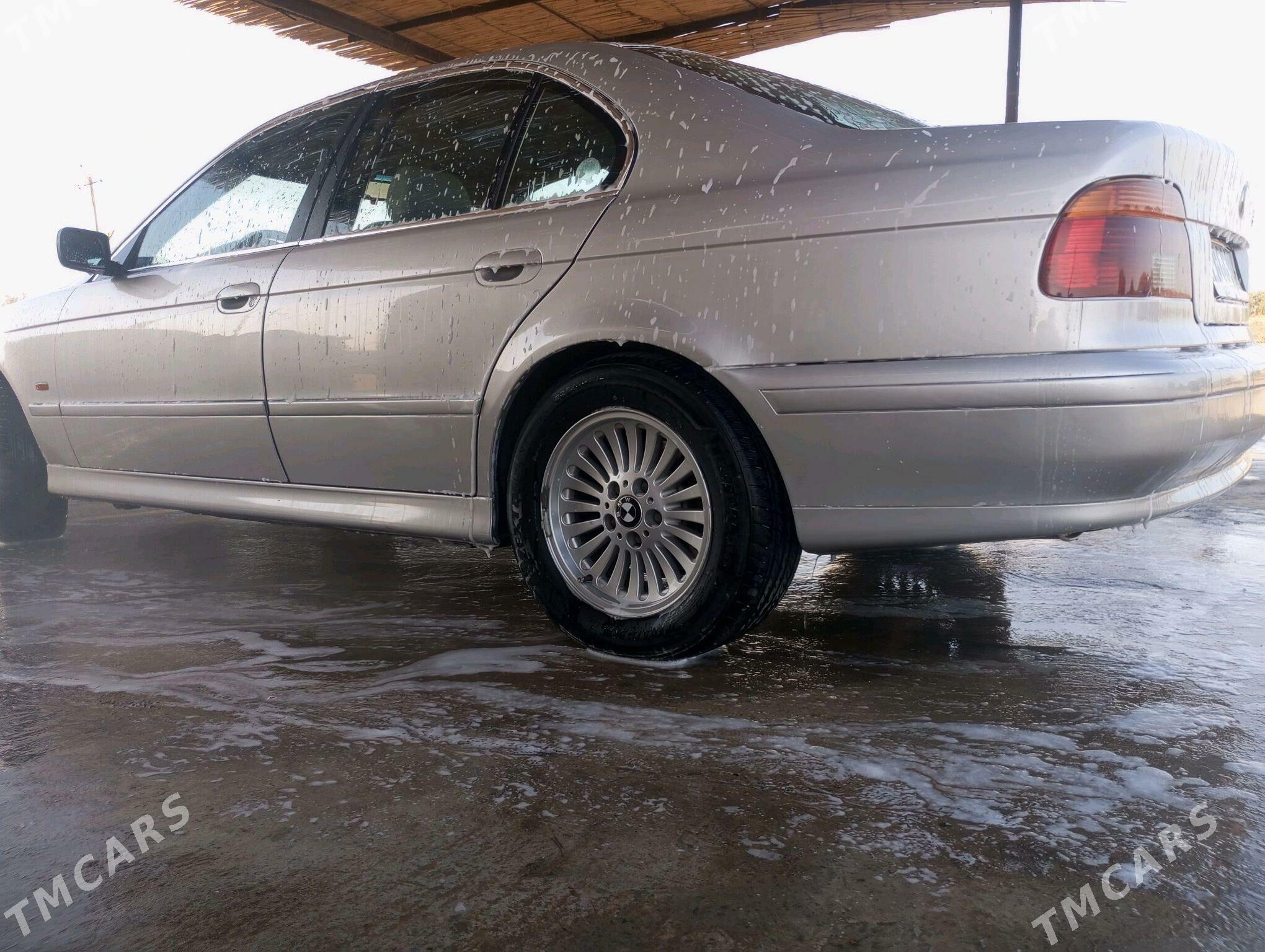 BMW 525 2001 - 120 000 TMT - Sarahs - img 3