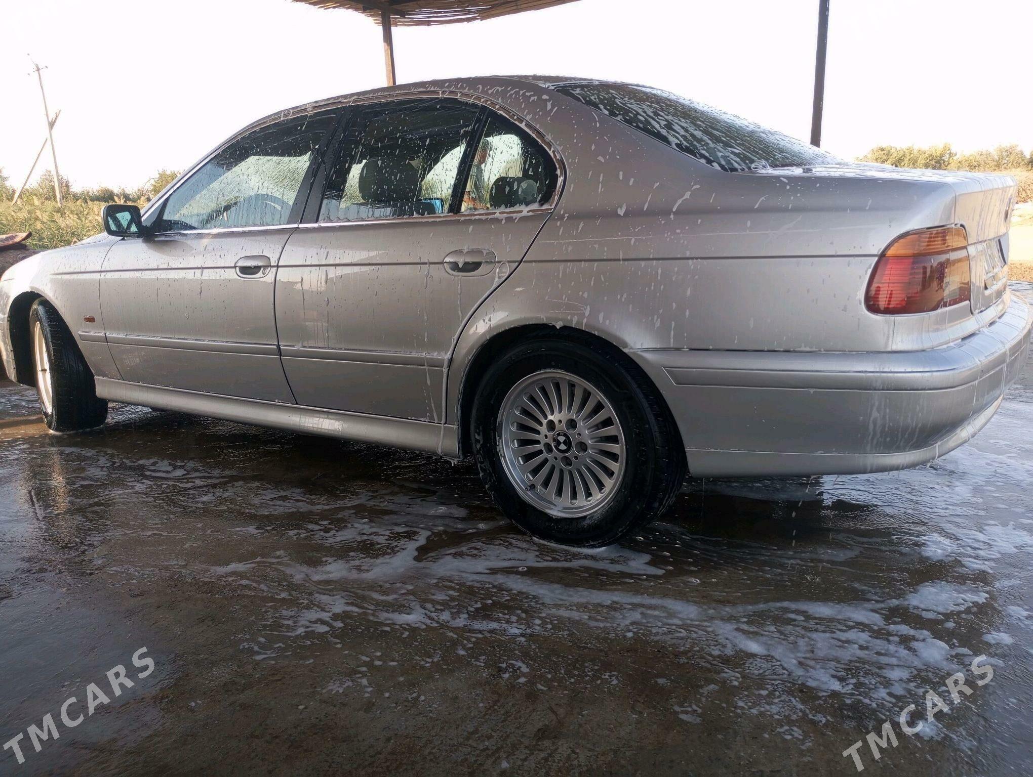 BMW 525 2001 - 120 000 TMT - Sarahs - img 4