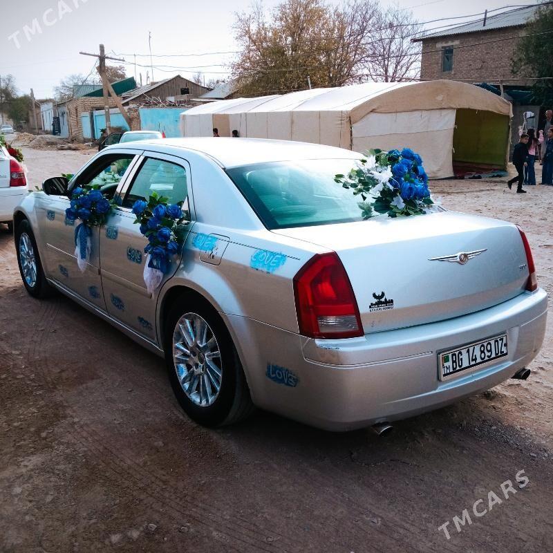 Chrysler 300C 2006 - 100 000 TMT - Гурбансолтан Едже - img 5
