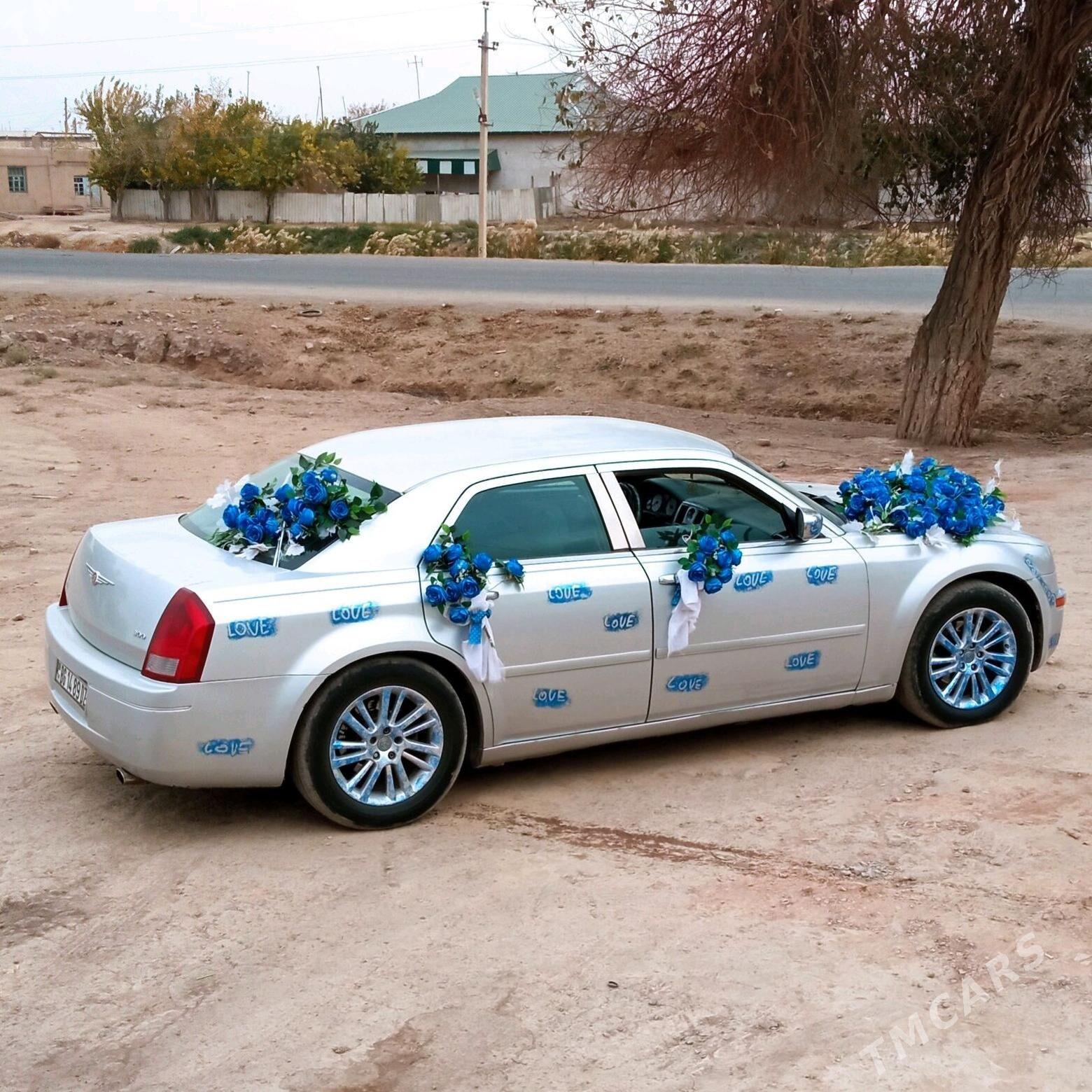 Chrysler 300C 2006 - 100 000 TMT - Гурбансолтан Едже - img 2