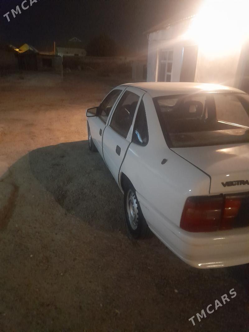 Opel Vectra 1993 - 24 000 TMT - Büzmeýin - img 1