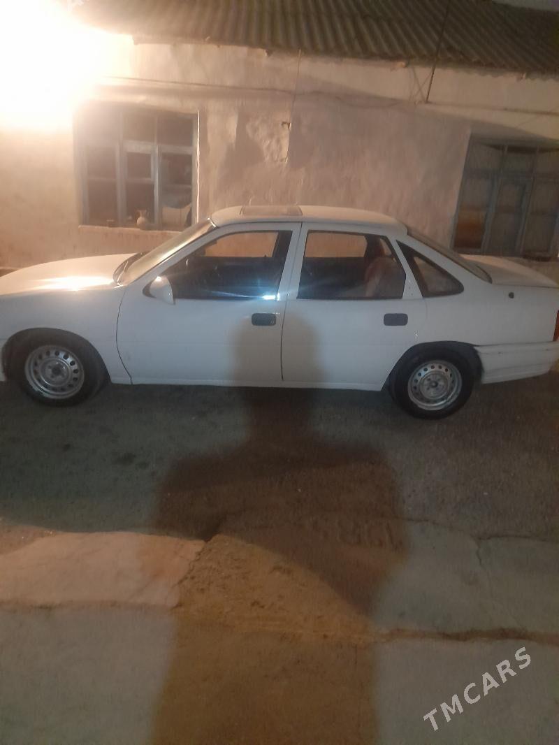 Opel Vectra 1993 - 24 000 TMT - Büzmeýin - img 3