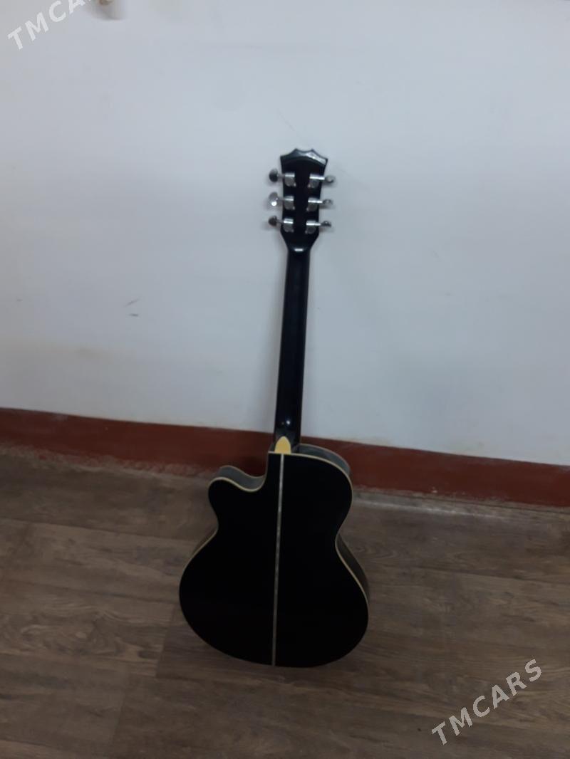 acustic gitara - Ýaşlyk - img 3