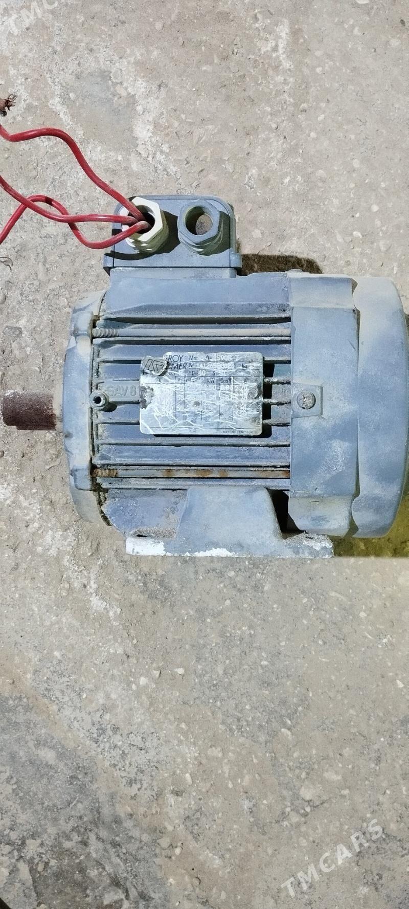 Elektrodwitel(mator) - Балканабат - img 2