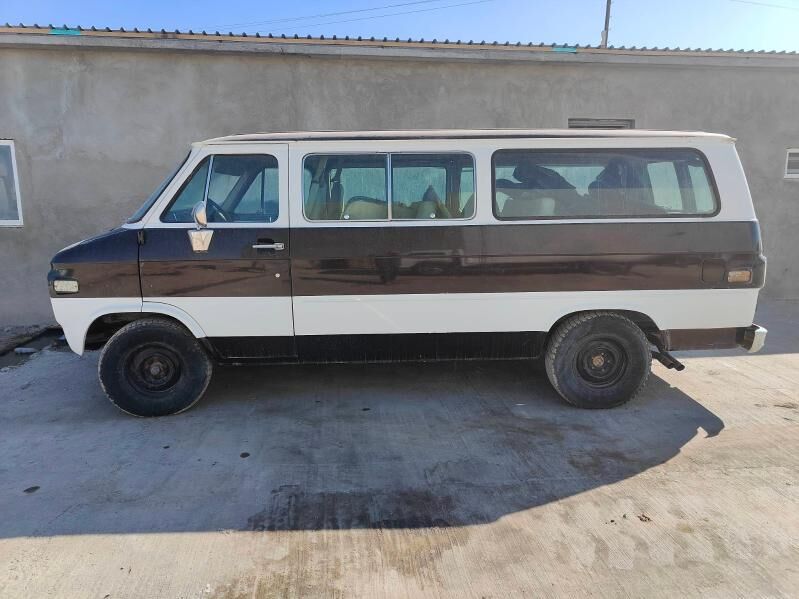 Chevrolet Sportvan G30 1983 - 25 000 TMT - Balkanabat - img 4