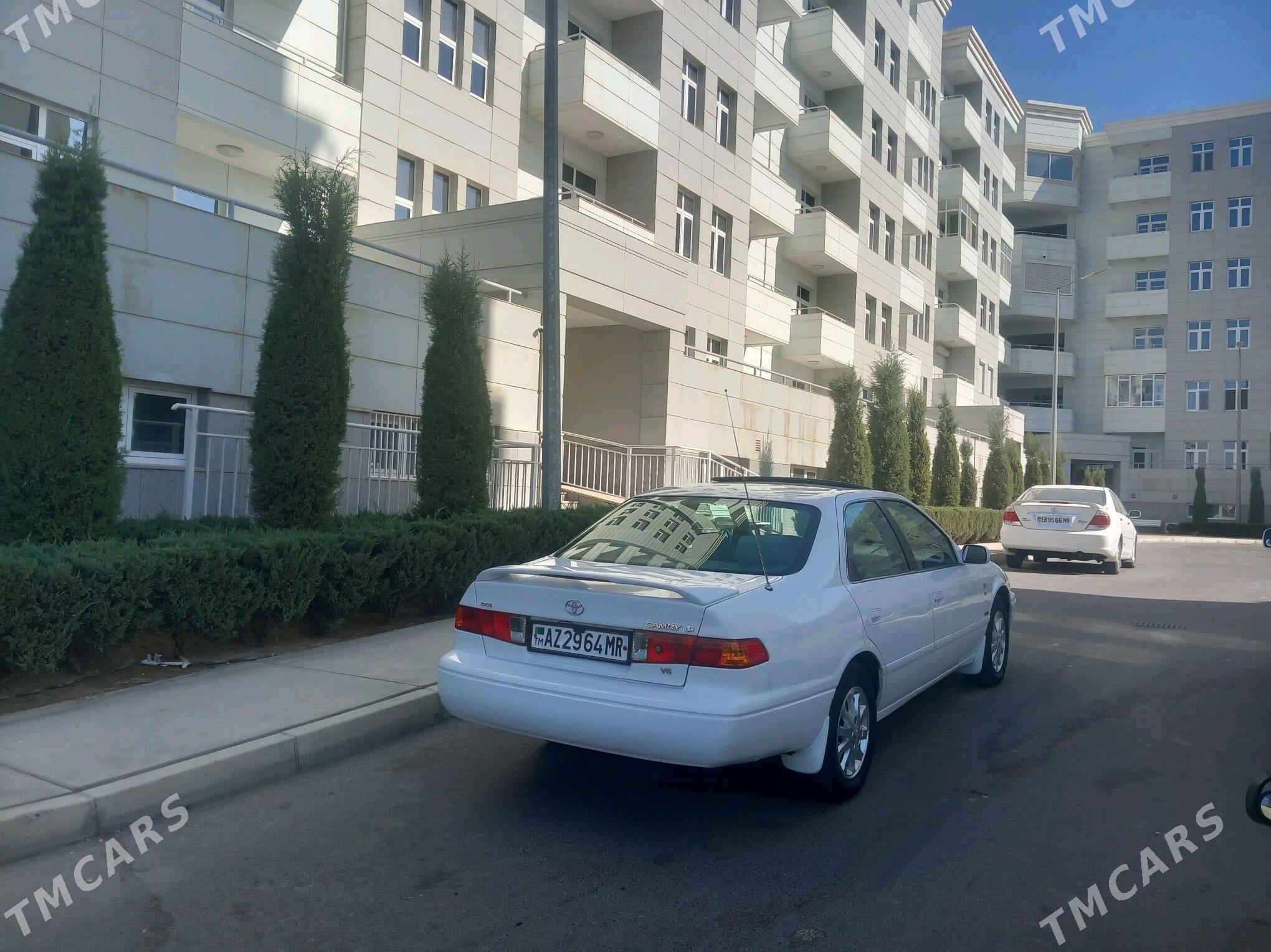 Toyota Camry 2000 - 171 000 TMT - Мары - img 3