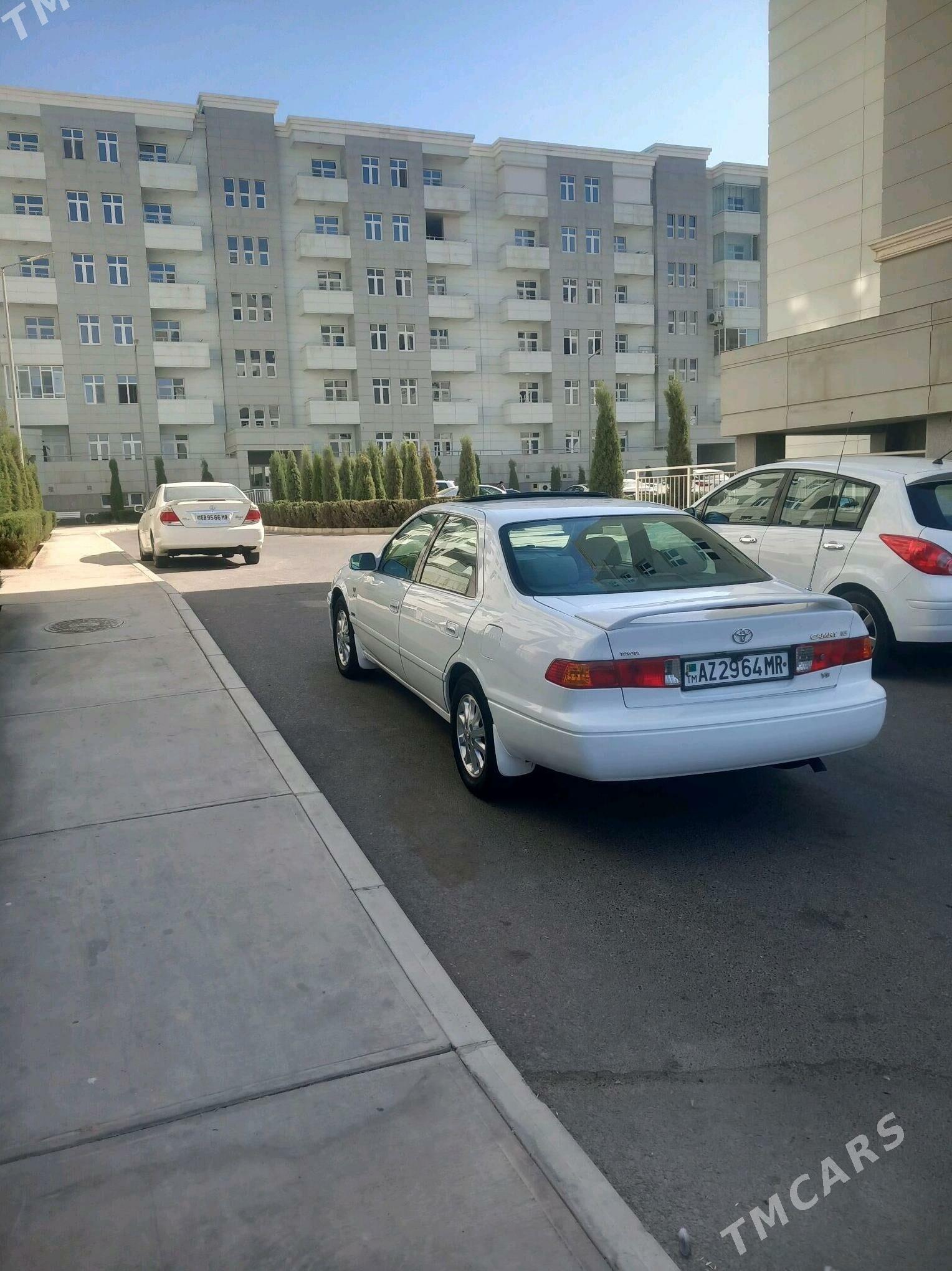 Toyota Camry 2000 - 171 000 TMT - Мары - img 4