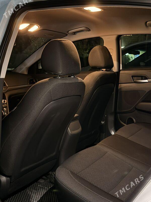 Hyundai Elantra 2020 - 230 000 TMT - 10 мкр - img 6