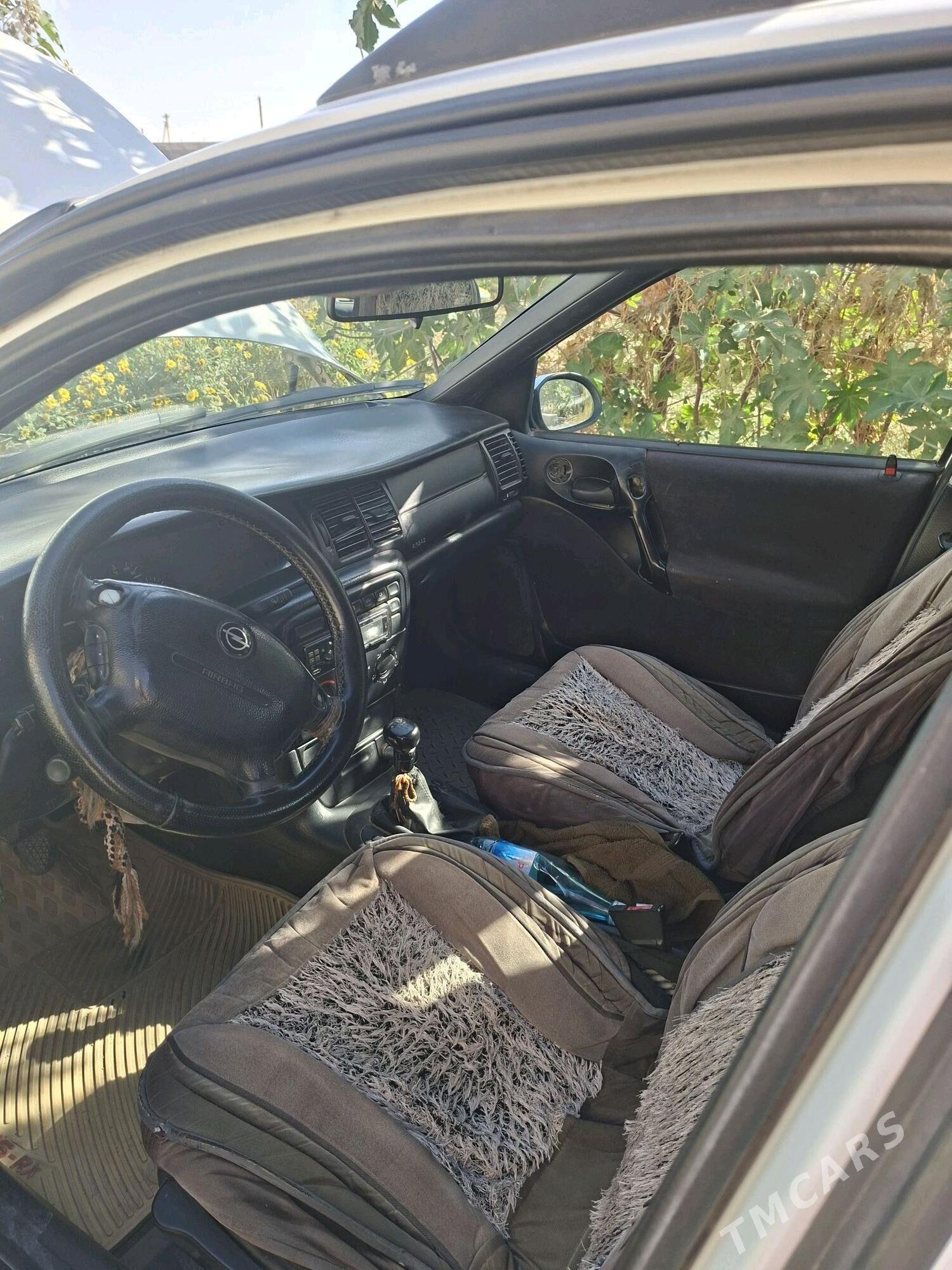 Opel Vectra 1998 - 45 000 TMT - 30 мкр - img 2