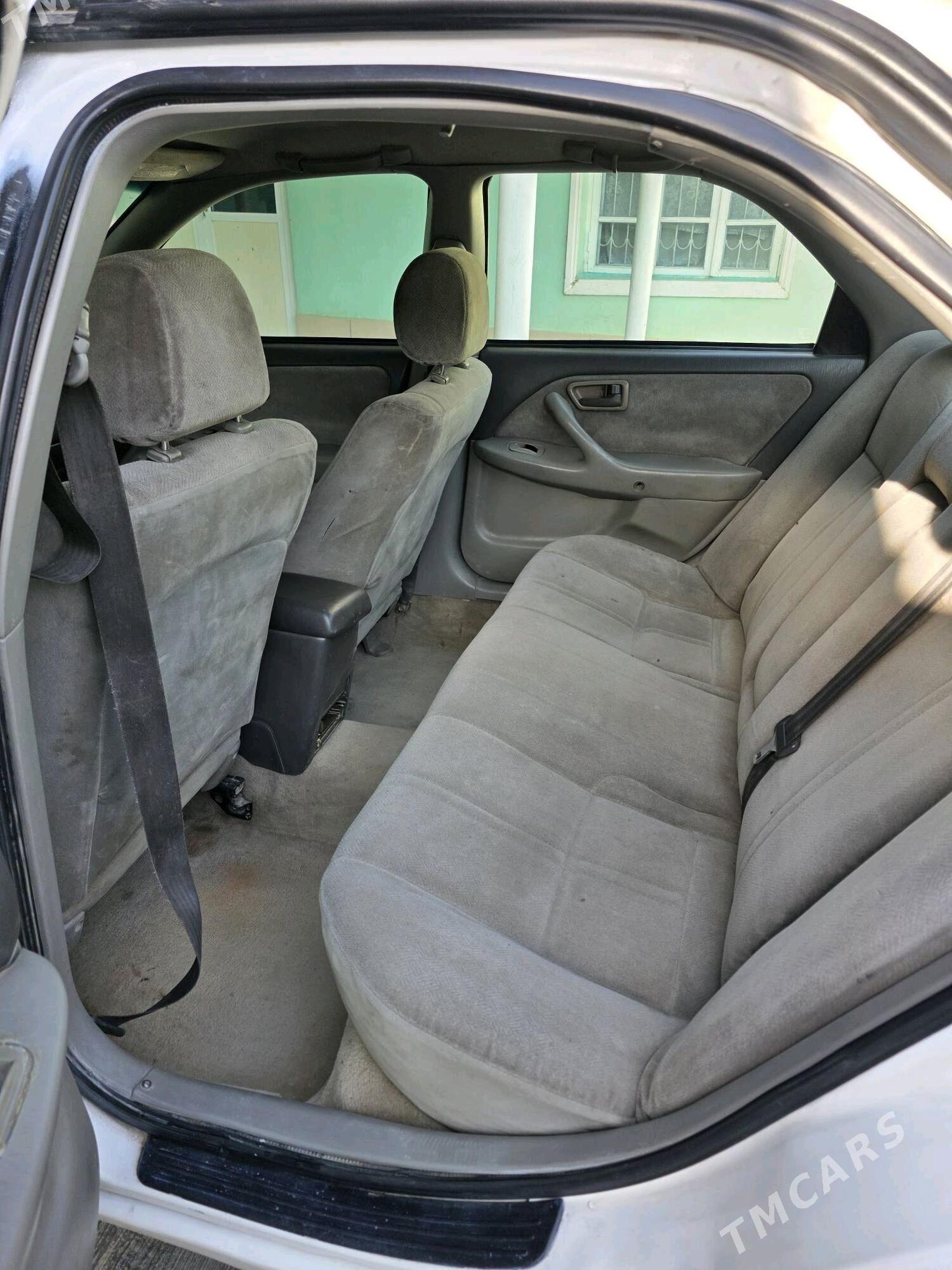 Toyota Camry 2001 - 120 000 TMT - Kaka - img 3