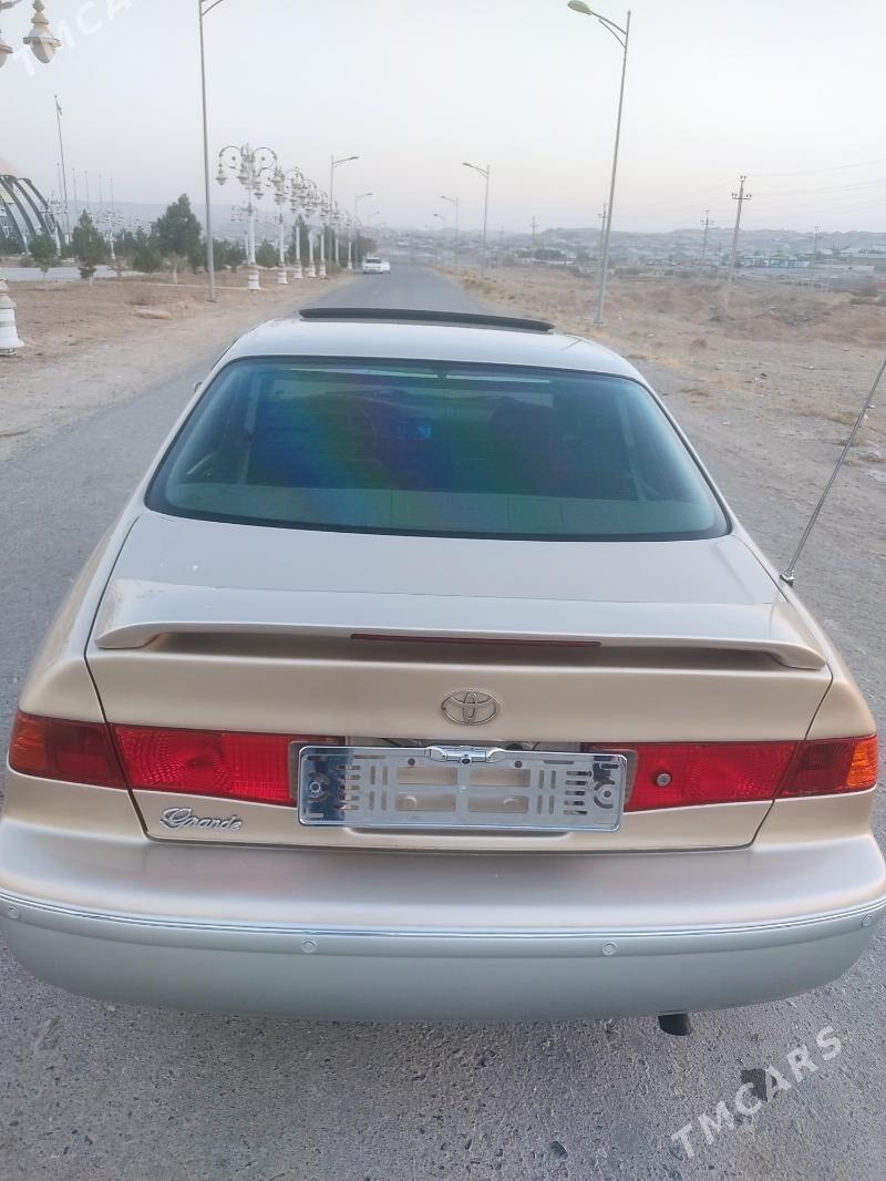 Toyota Camry 2001 - 180 000 TMT - Магданлы - img 10