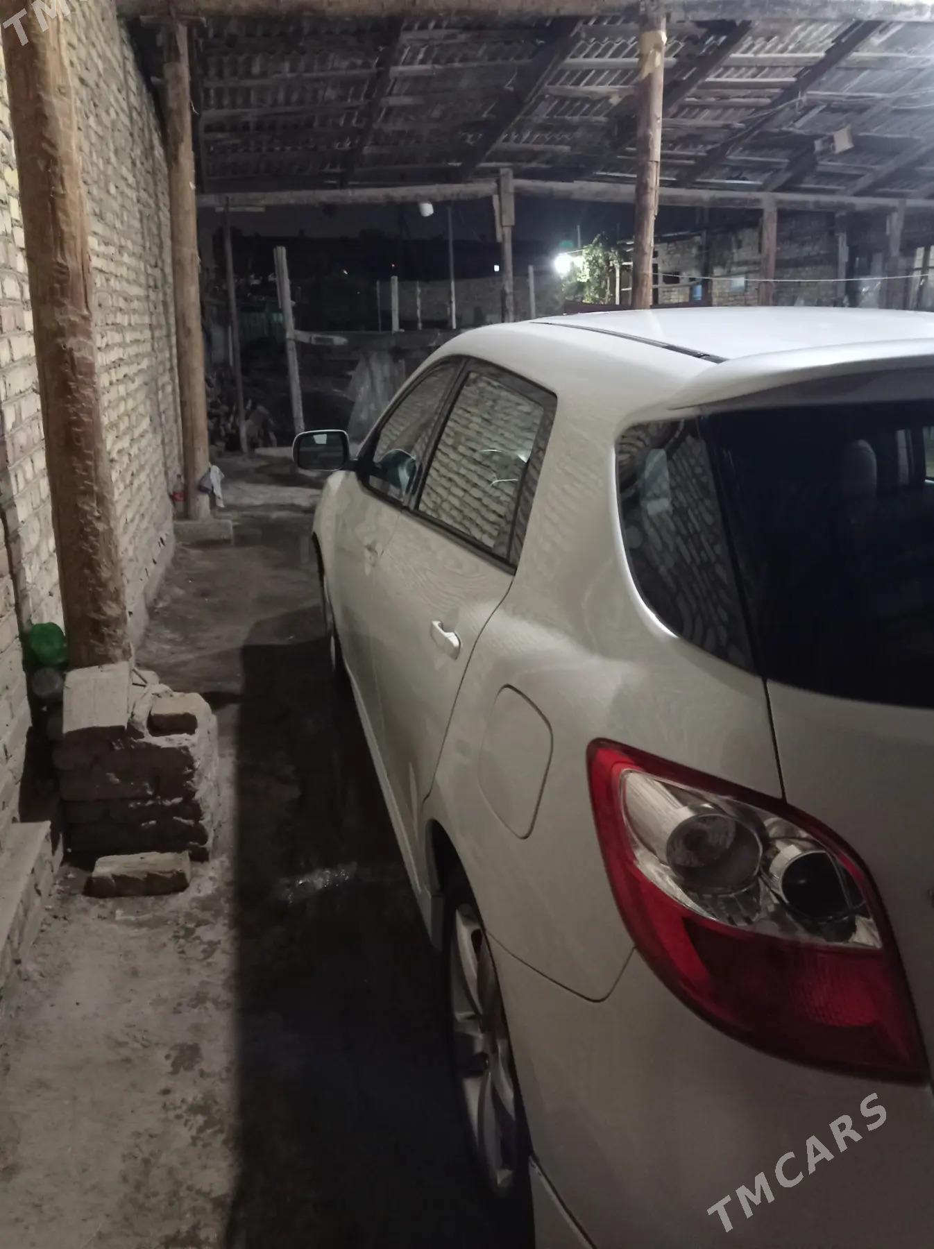 Toyota Matrix 2010 - 150 000 TMT - Туркменабат - img 2