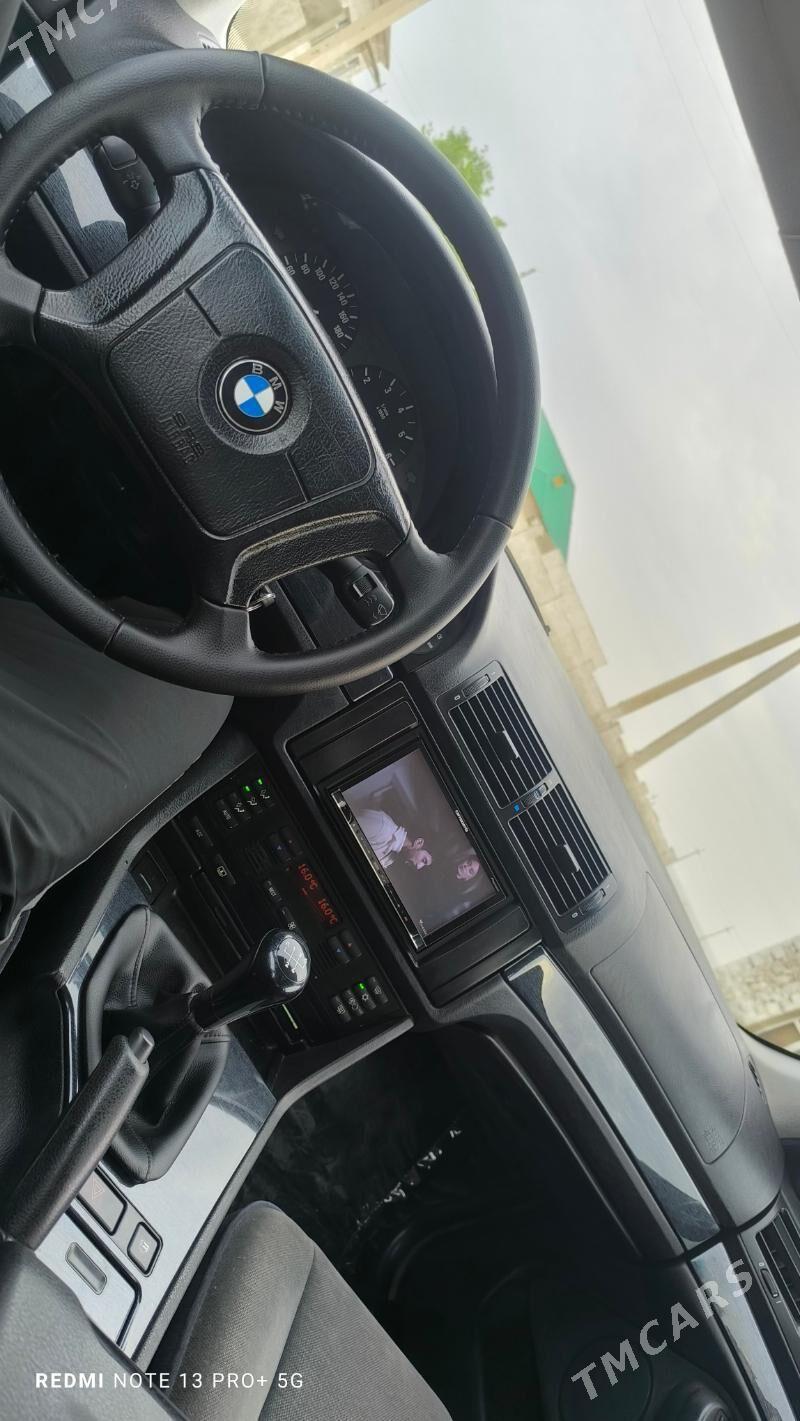 BMW 528 1996 - 110 000 TMT - Балканабат - img 4
