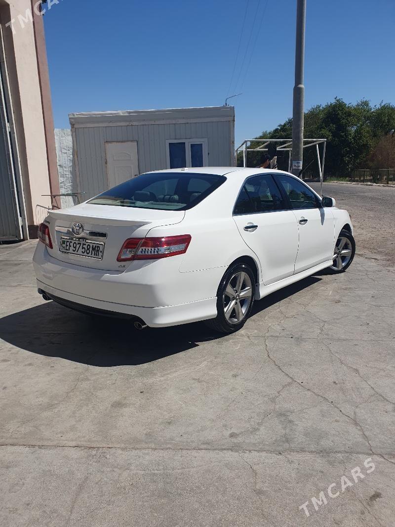 Toyota Camry 2010 - 210 000 TMT - Байрамали - img 3