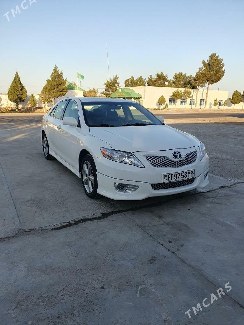 Toyota Camry 2010 - 210 000 TMT - Байрамали - img 2