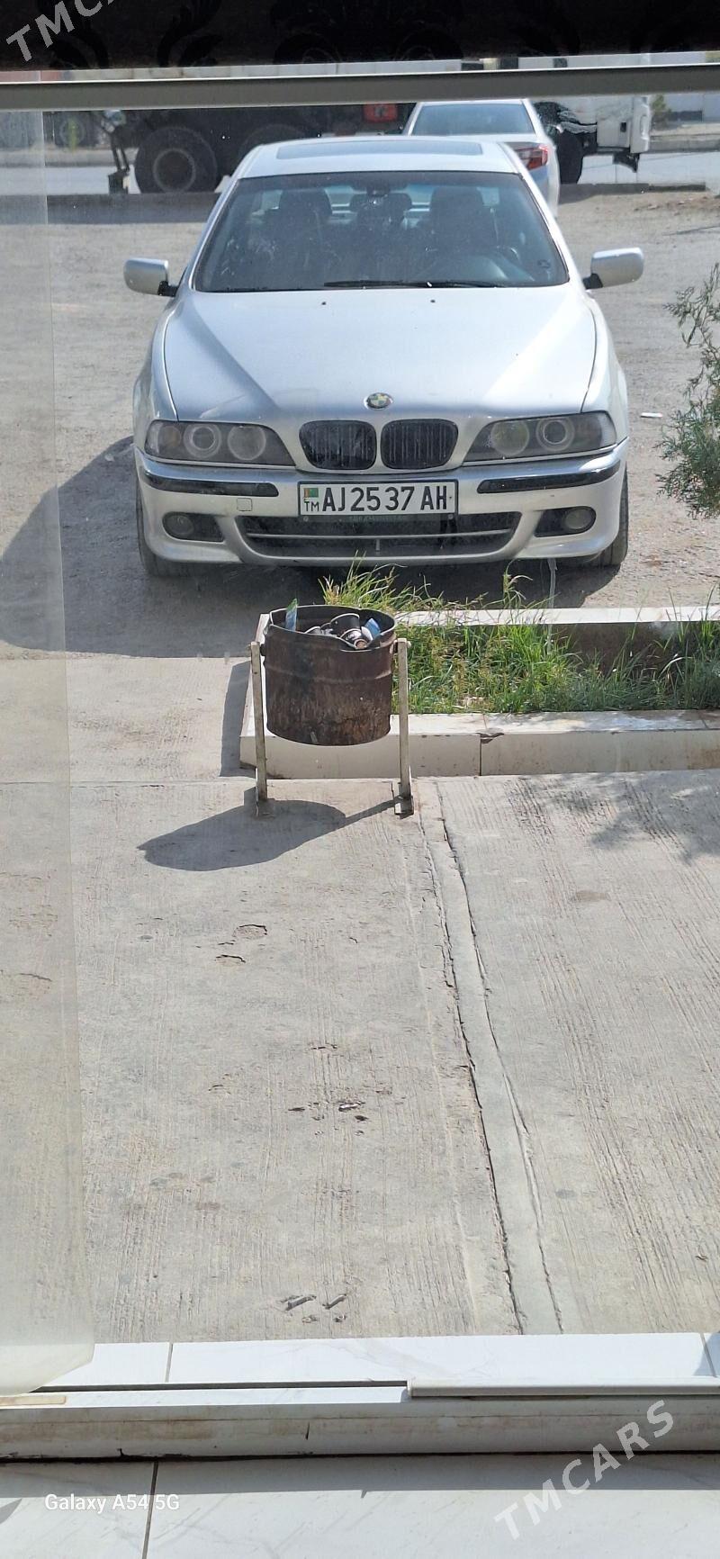 BMW E39 2001 - 135 000 TMT - Tejen - img 6