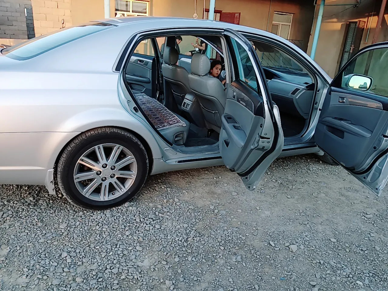 Toyota Avalon 2007 - 200 000 TMT - Гызыларбат - img 7