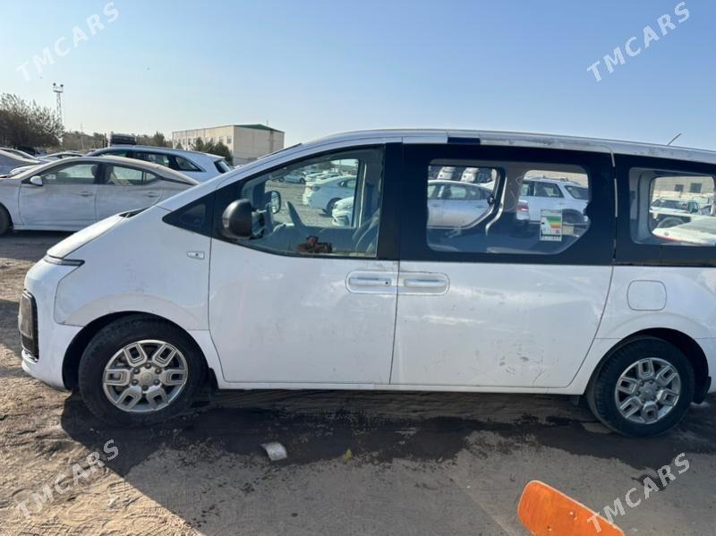 Hyundai Staria 2022 - 430 000 TMT - Ашхабад - img 4