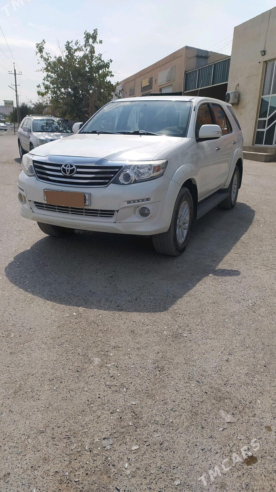 Toyota Fortuner 2014 - 390 000 TMT - Туркменабат - img 1