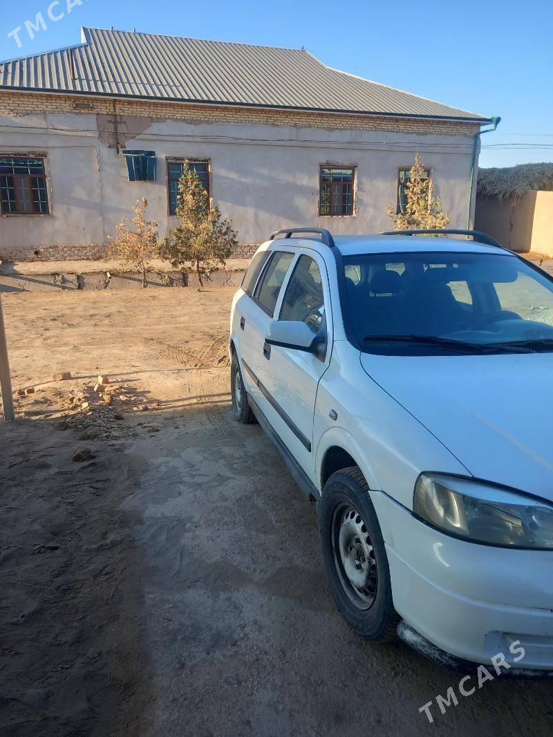 Opel Astra 1998 - 80 000 TMT - Гурбансолтан Едже - img 3