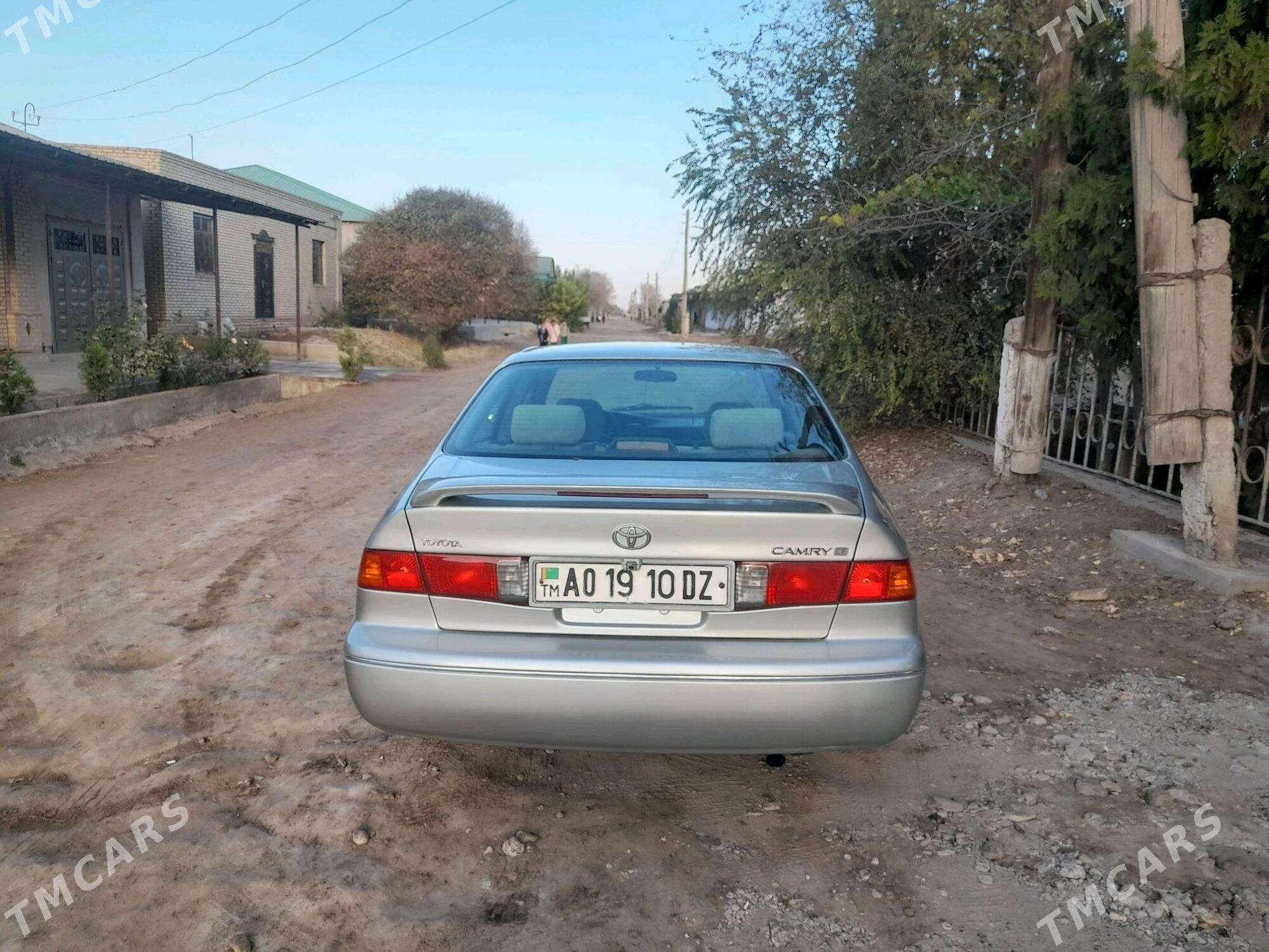 Toyota Camry 2000 - 166 000 TMT - Дашогуз - img 5