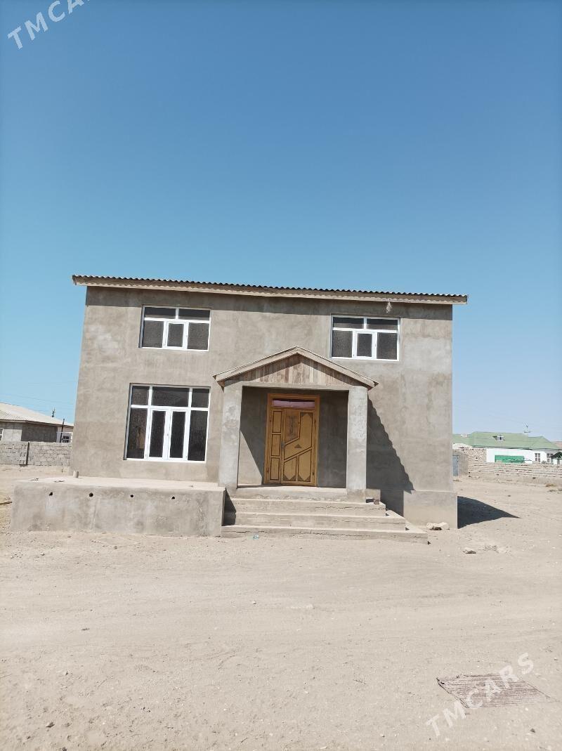 jay - Esenguly - img 4