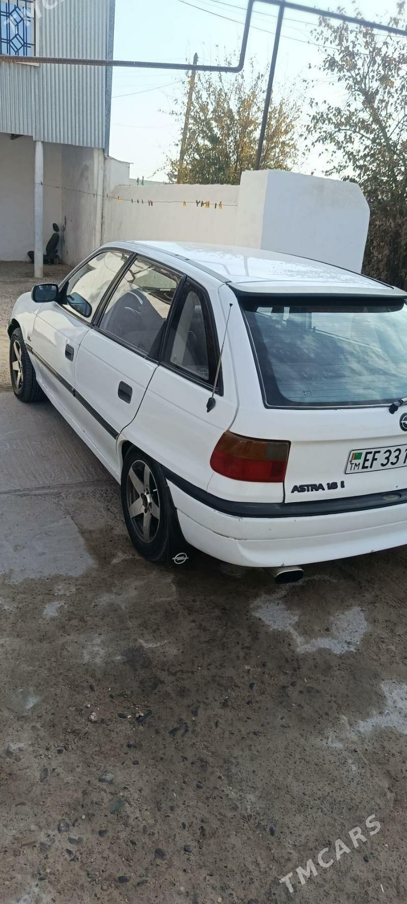 Opel Astra 1993 - 37 000 TMT - Mary - img 7