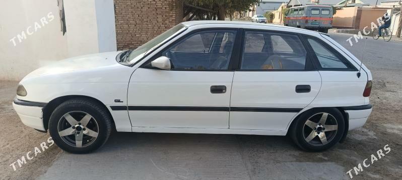 Opel Astra 1993 - 37 000 TMT - Mary - img 5