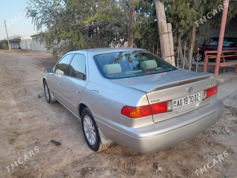 Toyota Camry 2000 - 166 000 TMT - Дашогуз - img 9