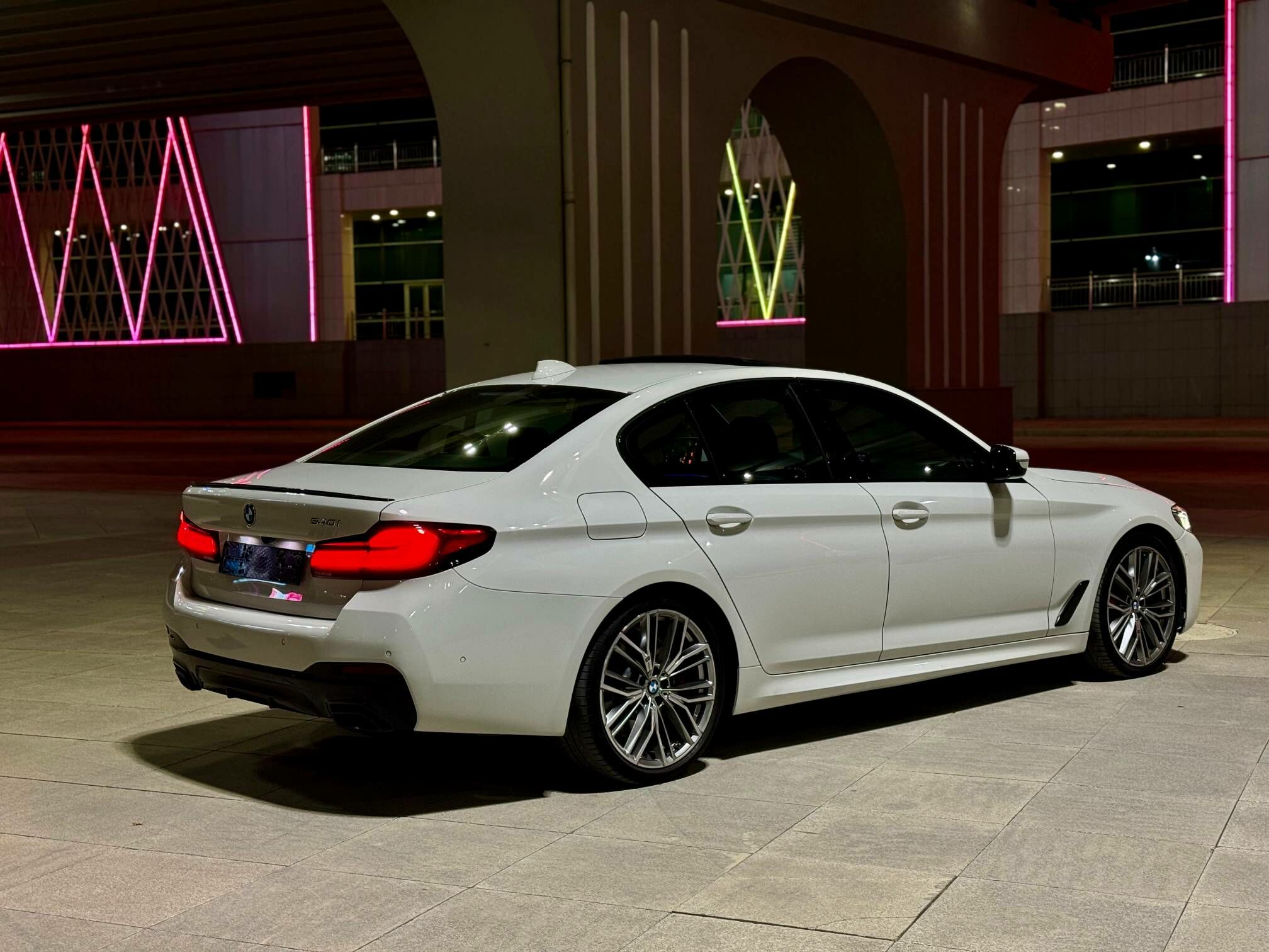 BMW 540 2023 - 900 000 TMT - Ашхабад - img 4