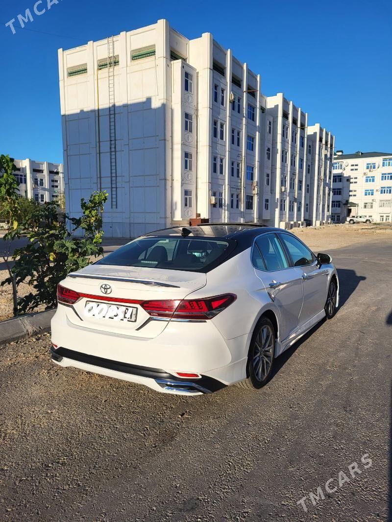 Toyota Camry 2019 - 320 000 TMT - Balkanabat - img 5