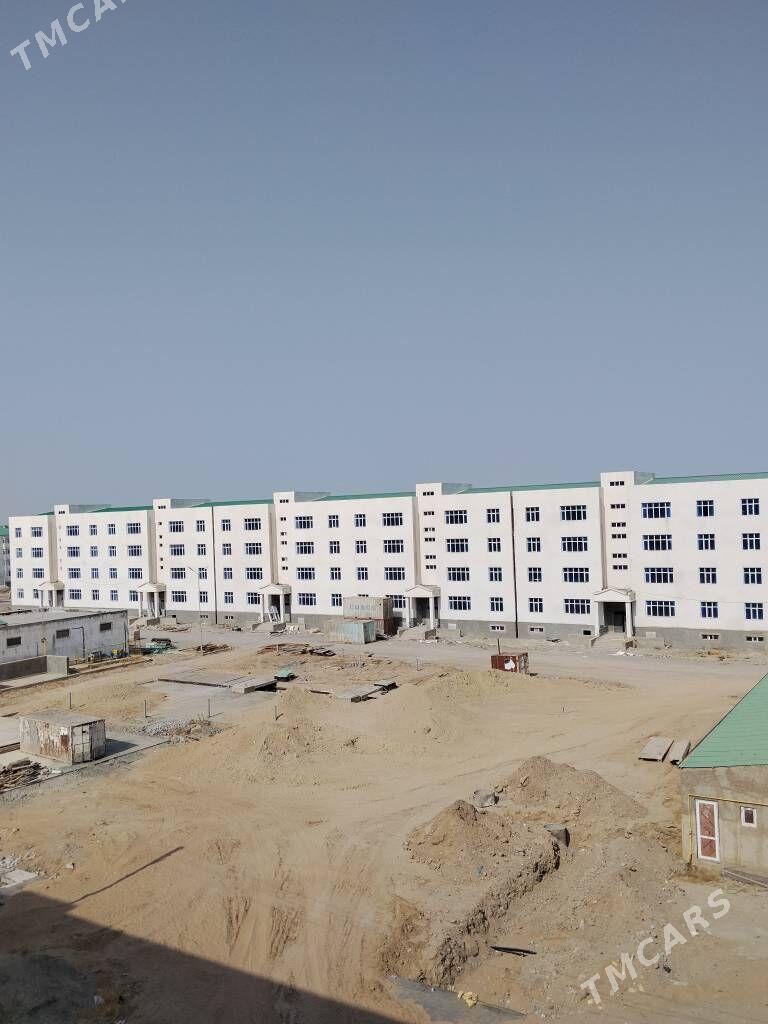 Anew pol elitga 4/2 2 komnat - Анев - img 7