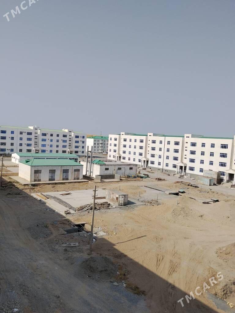 Anew pol elitga 4/2 2 komnat - Анев - img 6