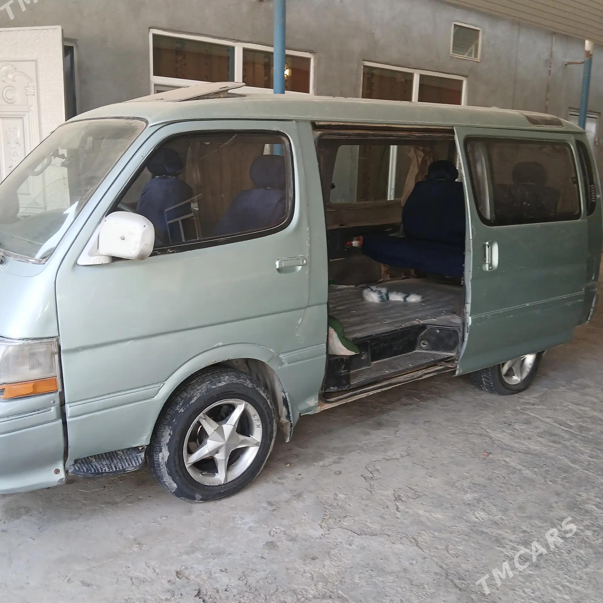 Toyota Hiace 1990 - 50 000 TMT - Magdanly - img 4