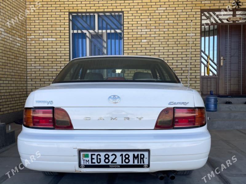 Toyota Camry 1993 - 90 000 TMT - Mary - img 2