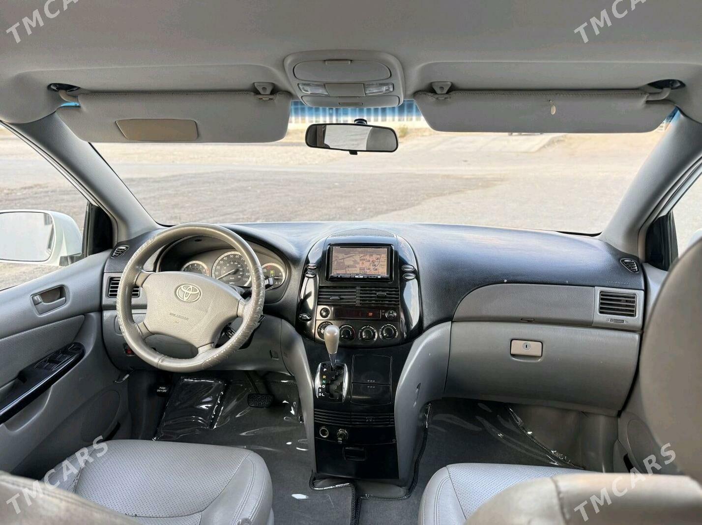 Toyota Sienna 2004 - 190 000 TMT - Balkanabat - img 3