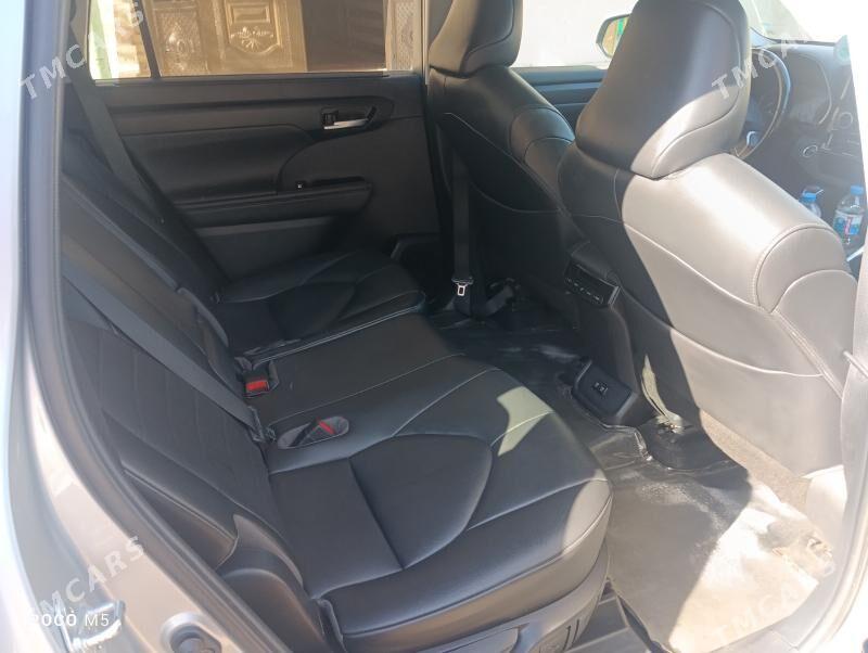 Toyota Highlander 2021 - 520 000 TMT - Гурбансолтан Едже - img 5