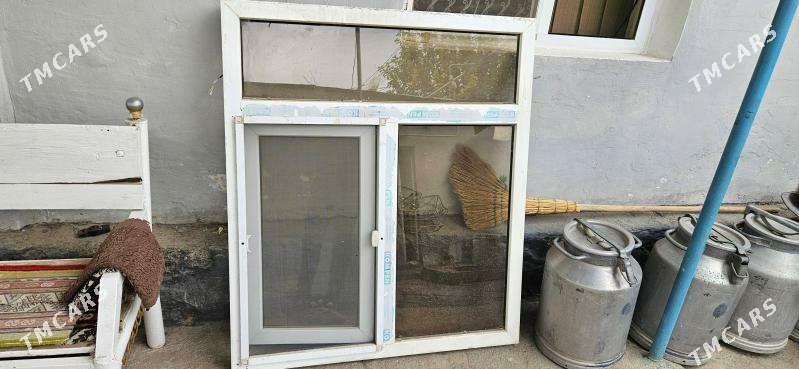 Gapy we äpişke - Hitrowka - img 1