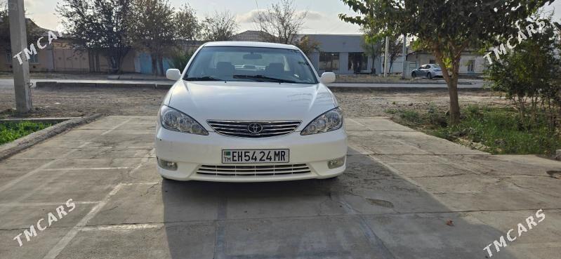 Toyota Camry 2002 - 155 000 TMT - Байрамали - img 2