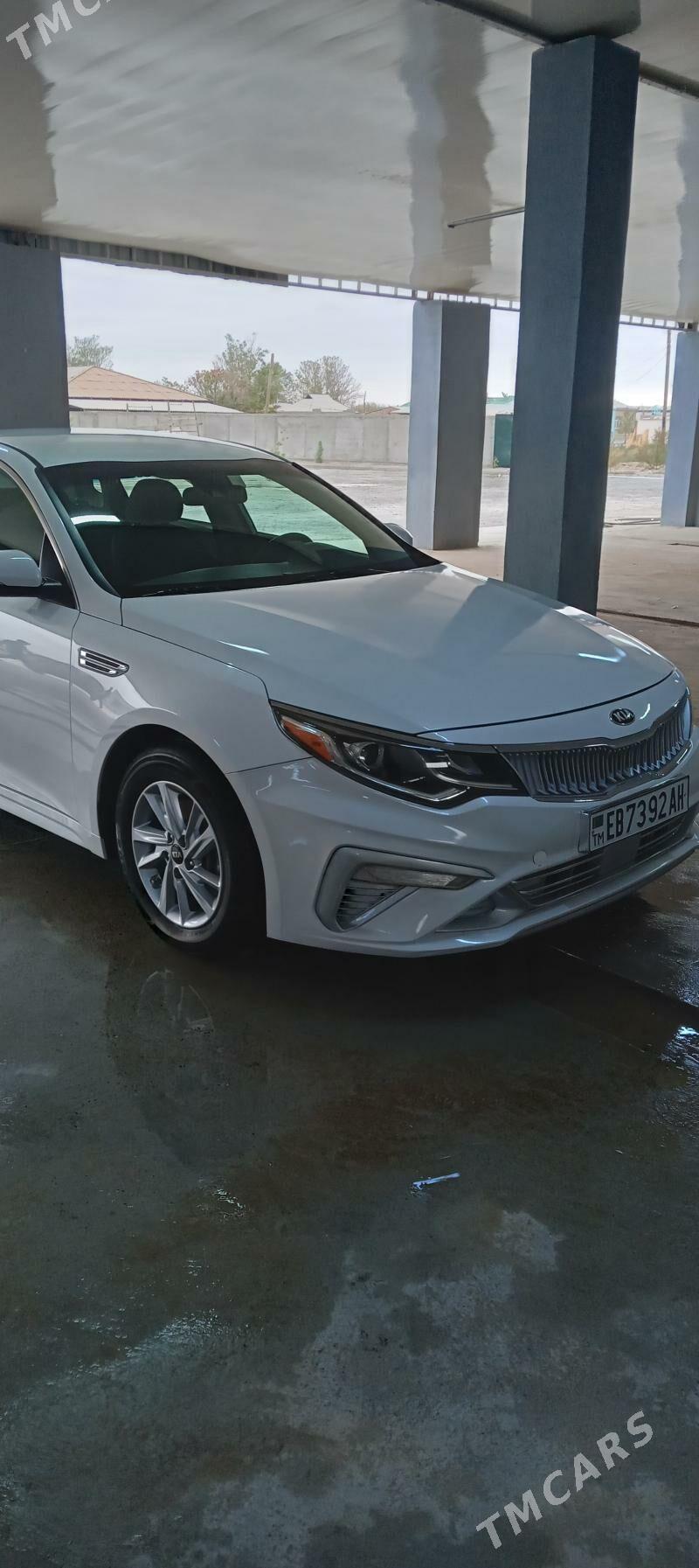 Kia Optima 2020 - 240 000 TMT - Теджен - img 4