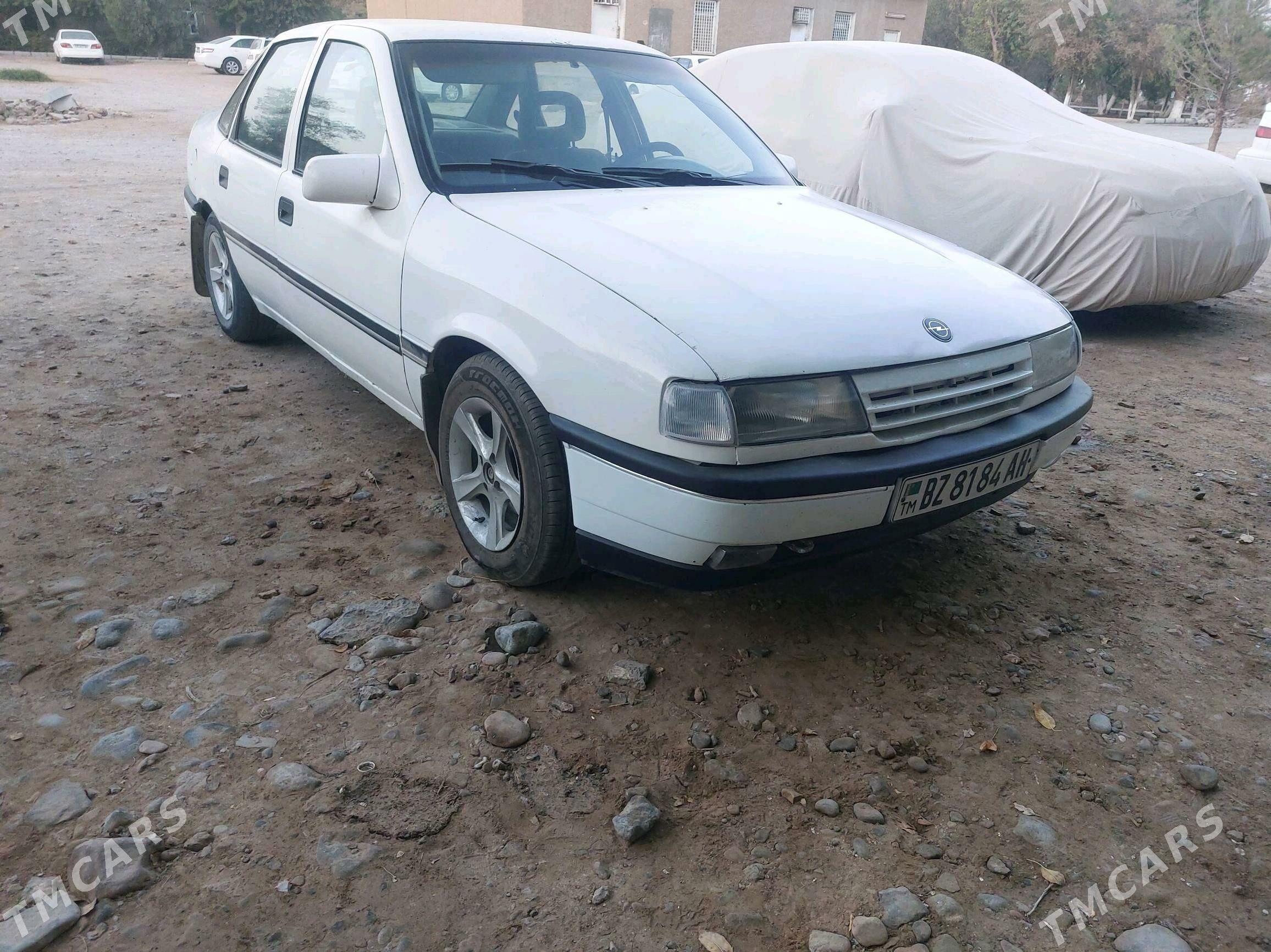 Opel Vectra 1992 - 35 000 TMT - Теджен - img 1