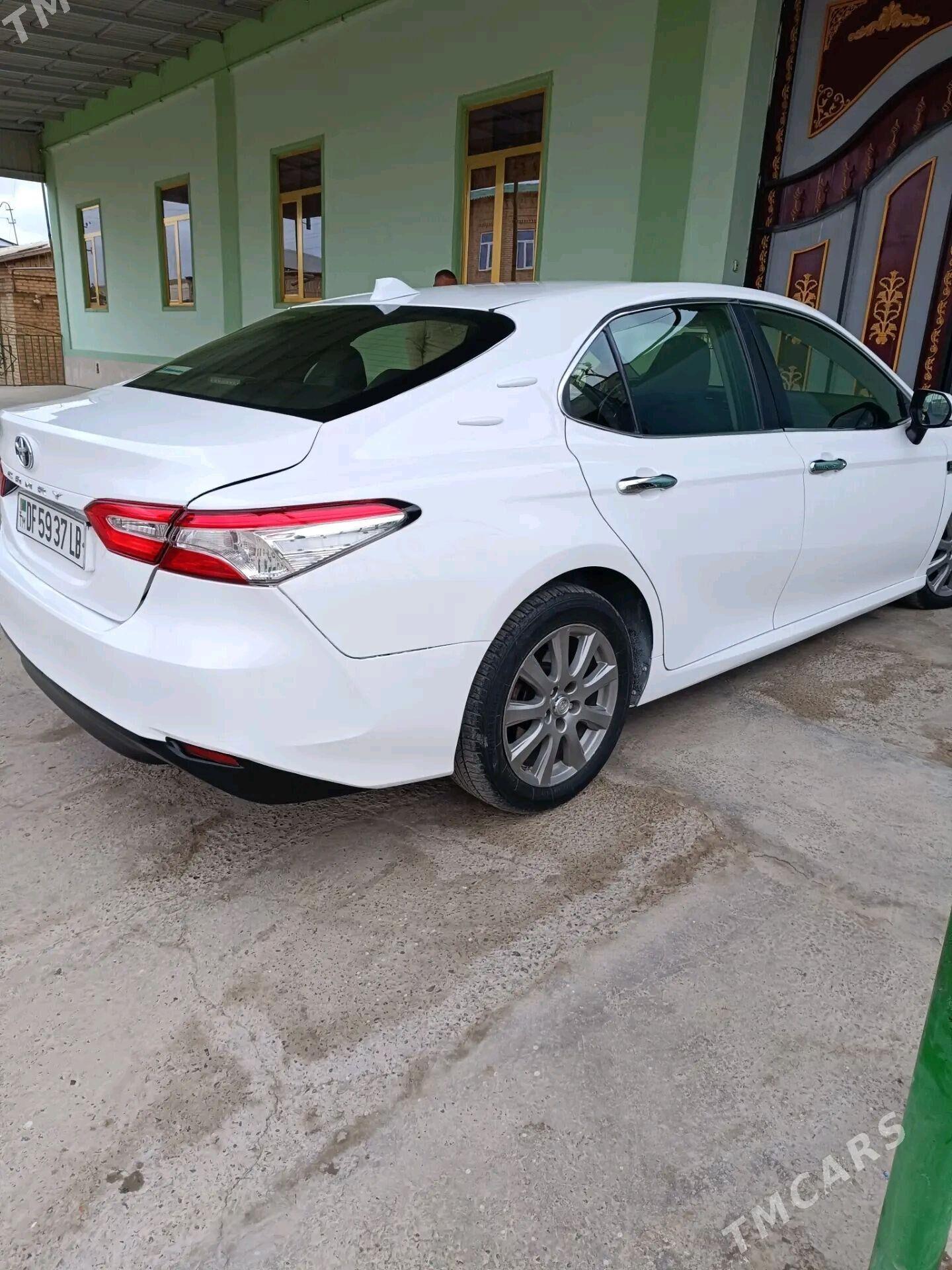 Toyota Camry 2021 - 260 000 TMT - Чарджоу - img 3