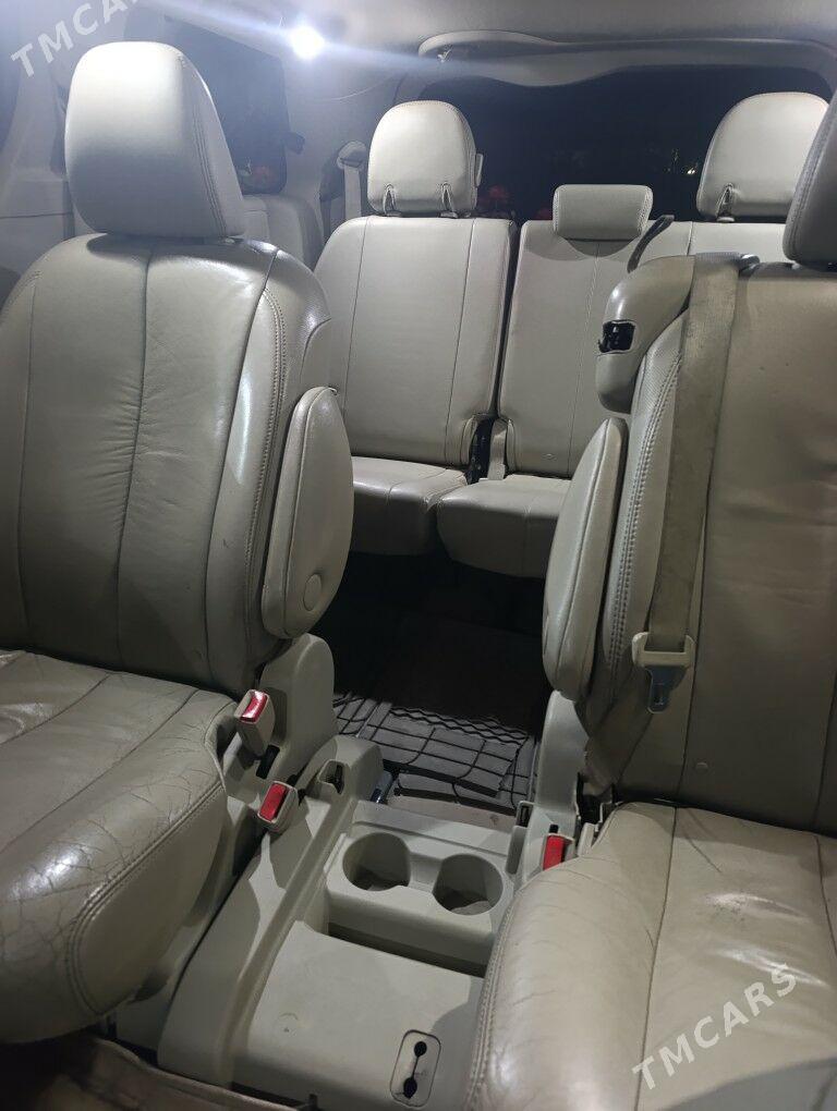 Toyota Sienna 2012 - 300 000 TMT - Туркменабат - img 4