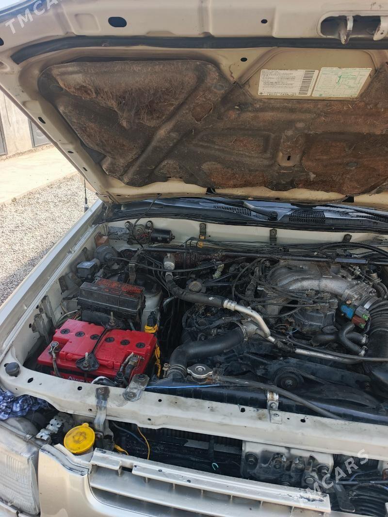 Infiniti QX4 2000 - 115 000 TMT - Aşgabat - img 2